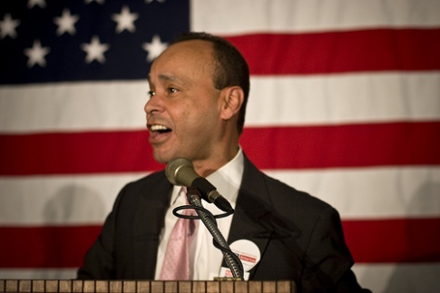 Rep. Gutierrez to Hold Tele-Town Hall on Moving Comprehensive Immigration Reform Forward