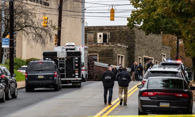 Massacre at Pittsburgh Synagogue Tied to Anti-Refugee Sentiment