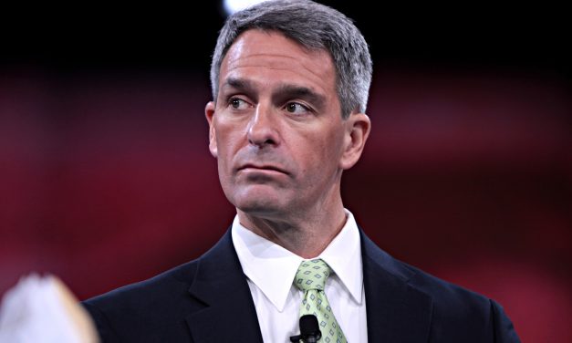 Immigration Hardliner Kenneth Cuccinelli to Replace Cissna at USCIS
