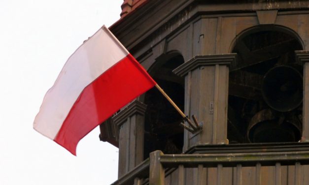 Poland Enters the US Visa Waiver Program, Signaling a Boost to the Countries’ Relationship