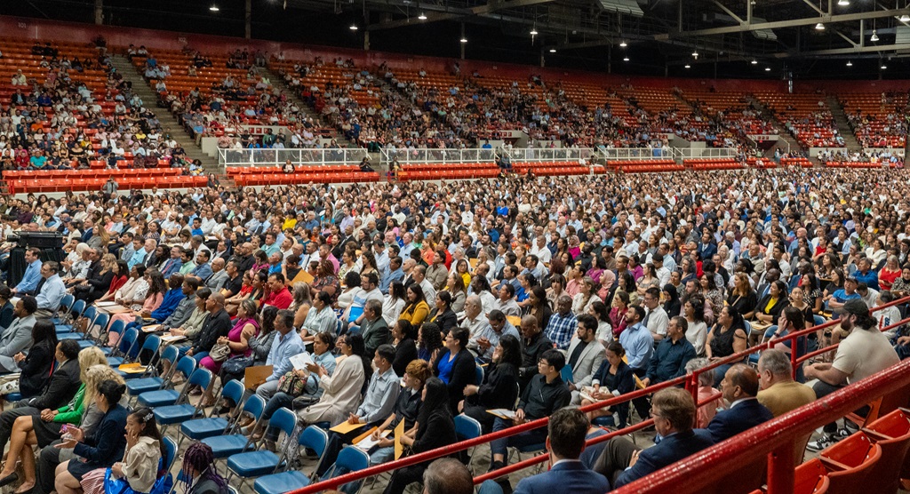 Houston Celebrates Over 2,200 New Citizens in Historic Naturalization Ceremony