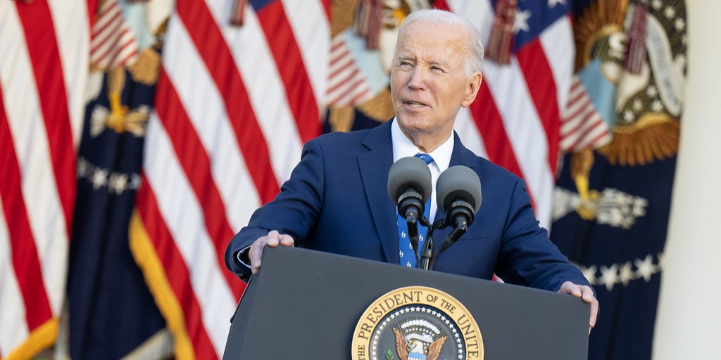 Biden Keeps Nearly 1 Million People From Losing Legal Status Under Trump – Until Fall 2026